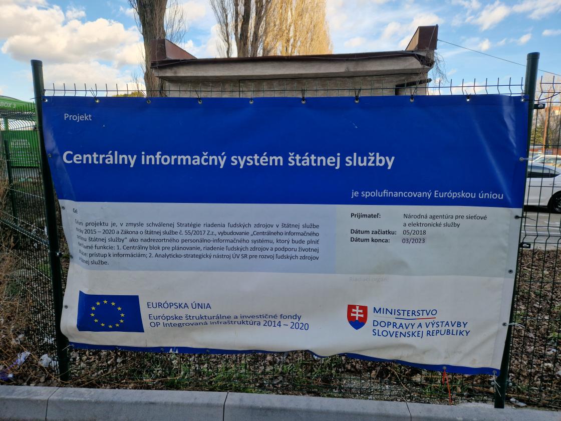 Banner s informáciami o projekte Centrálny informačný systém štátnej služby.